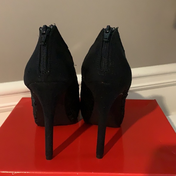 ELLE Woman’s Black Lace Open Toe Shootie Size 8 - Picture 7 of 9